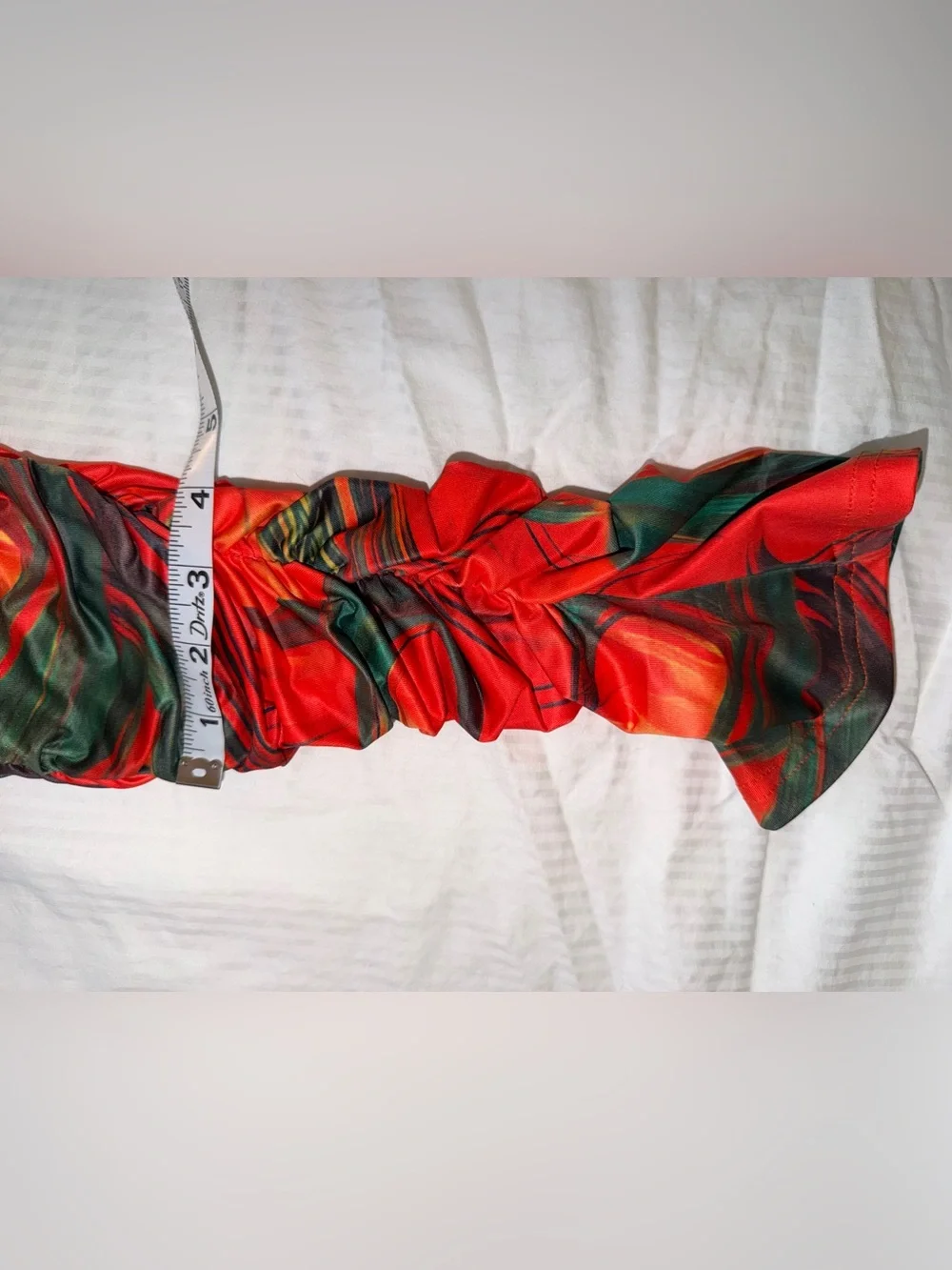 Ruched pants in Red & Green Abstract Print